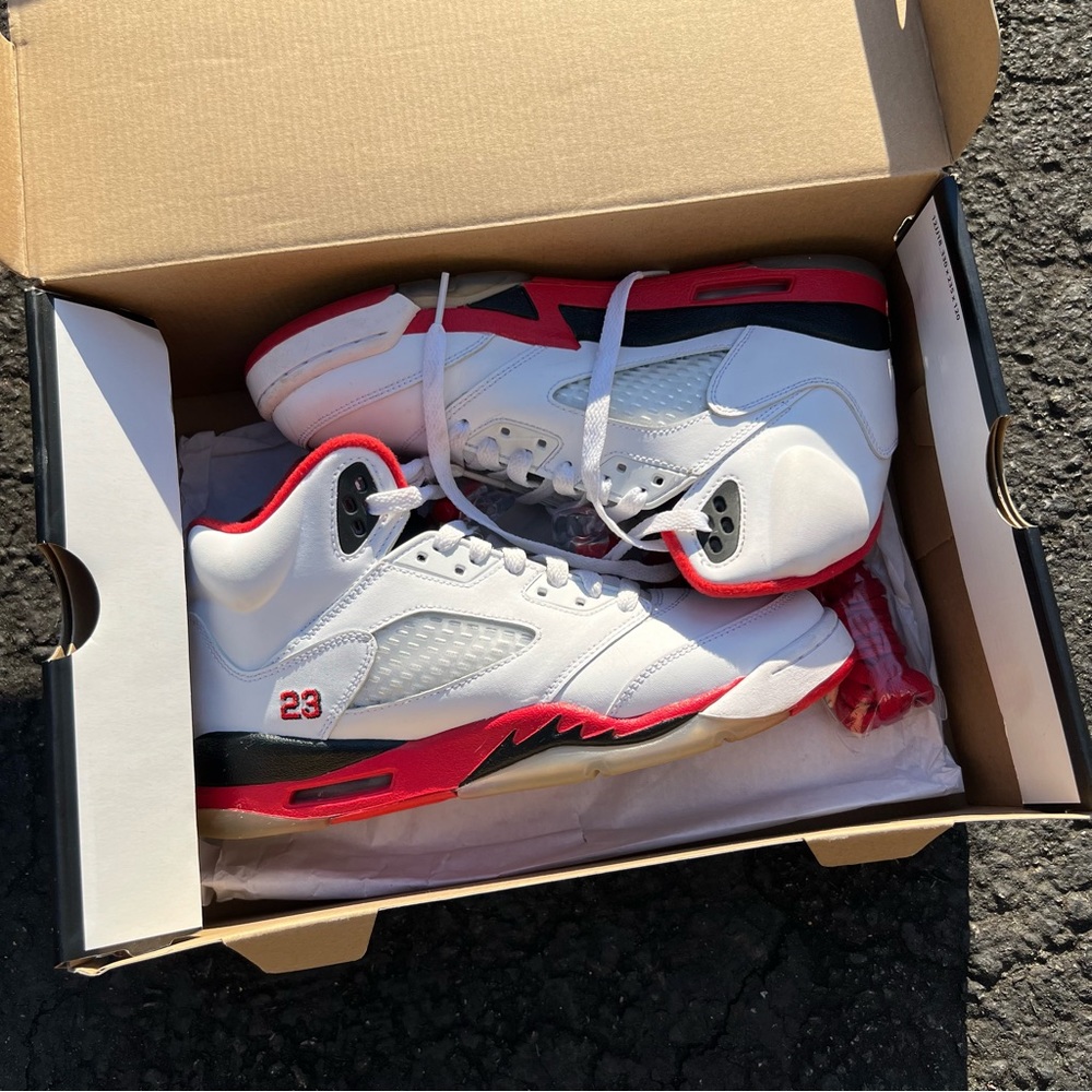 Fire Red Jordan Retro 5s 6.5Y
